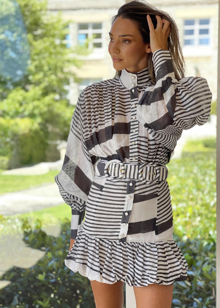 Seeing stars black and white dress